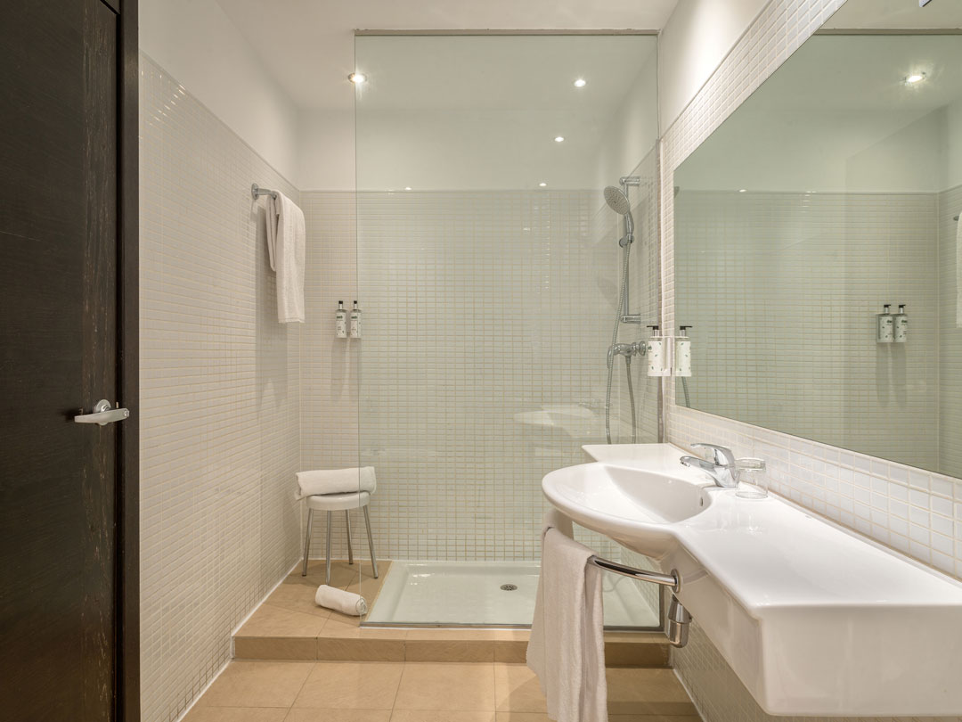 A21_valles_rooms_estudio_balcon_02