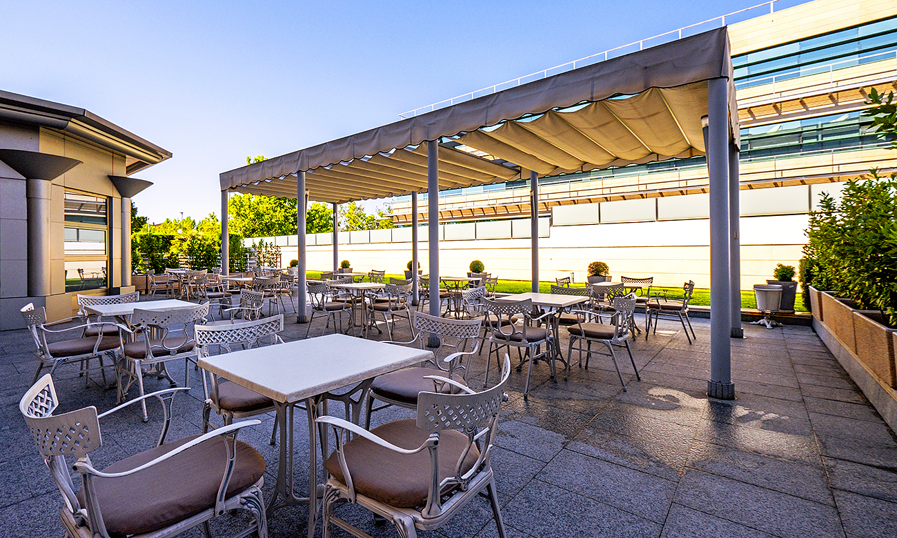 Cafeteria-terrace