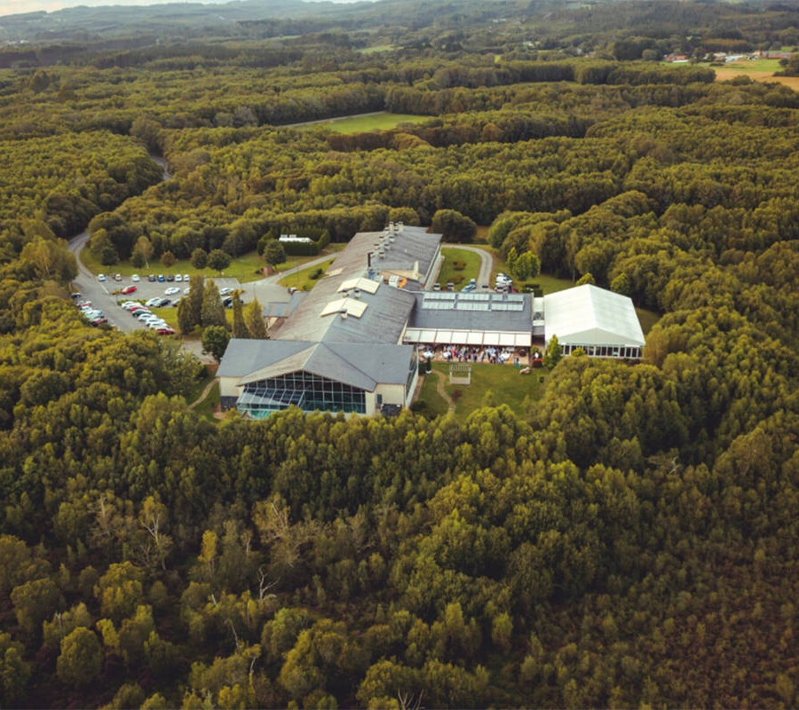 Vista aérea del Hotel & Spa Attica21 Vilalba en el corazón de la Terra Chá.