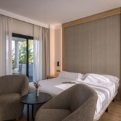 Estudio con balcón, Vallés.